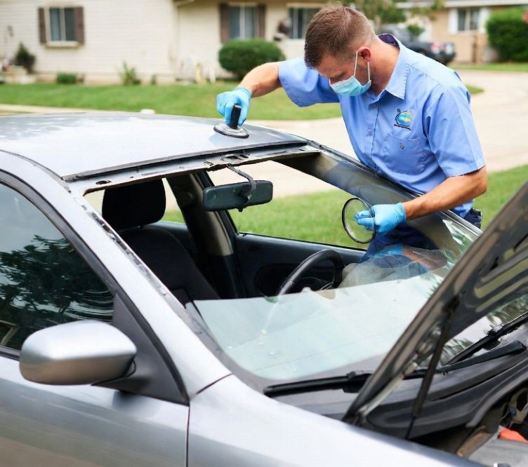 autoglass technician